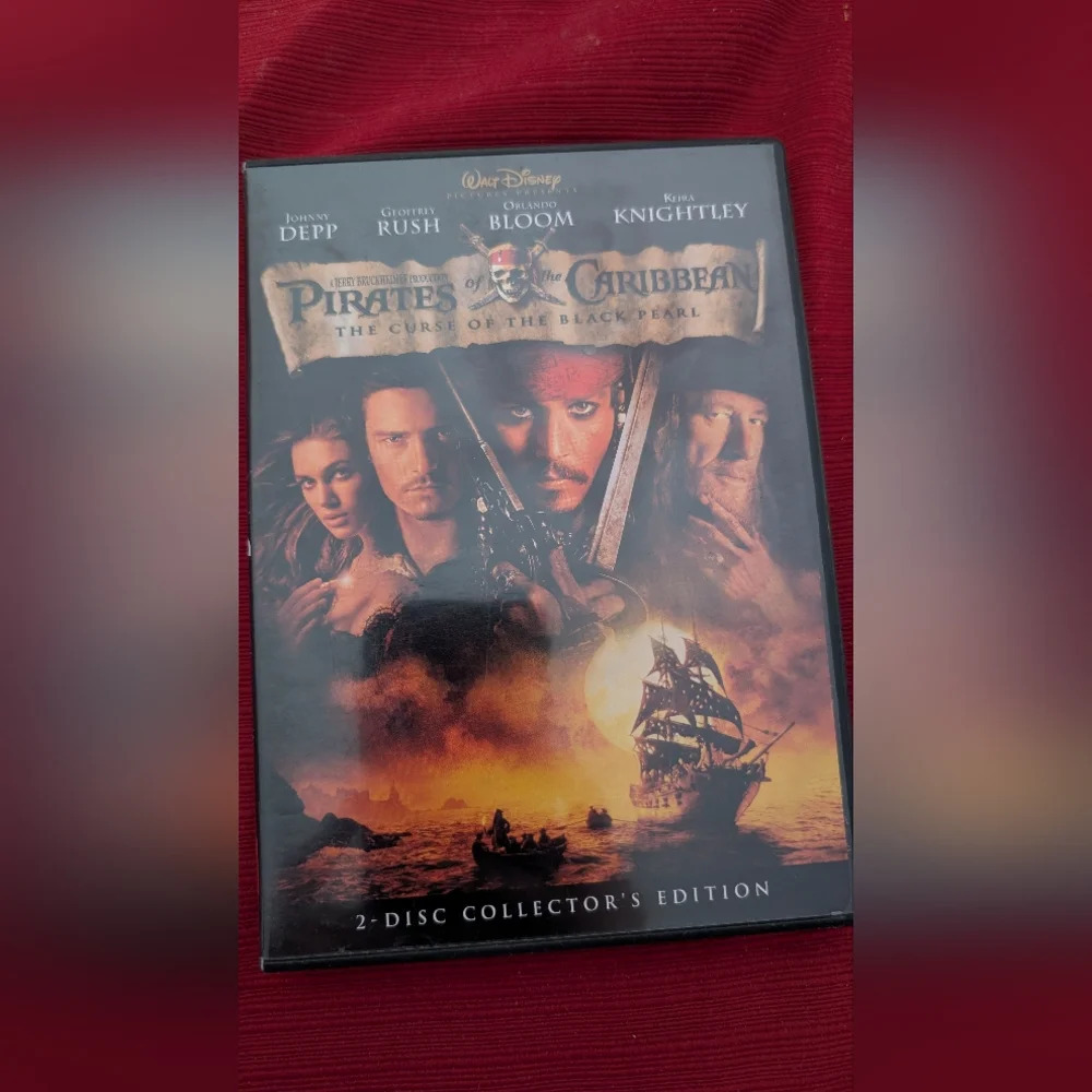 The Pirates Of The Caribbean The Curse Of The Black Pearl (EUC)